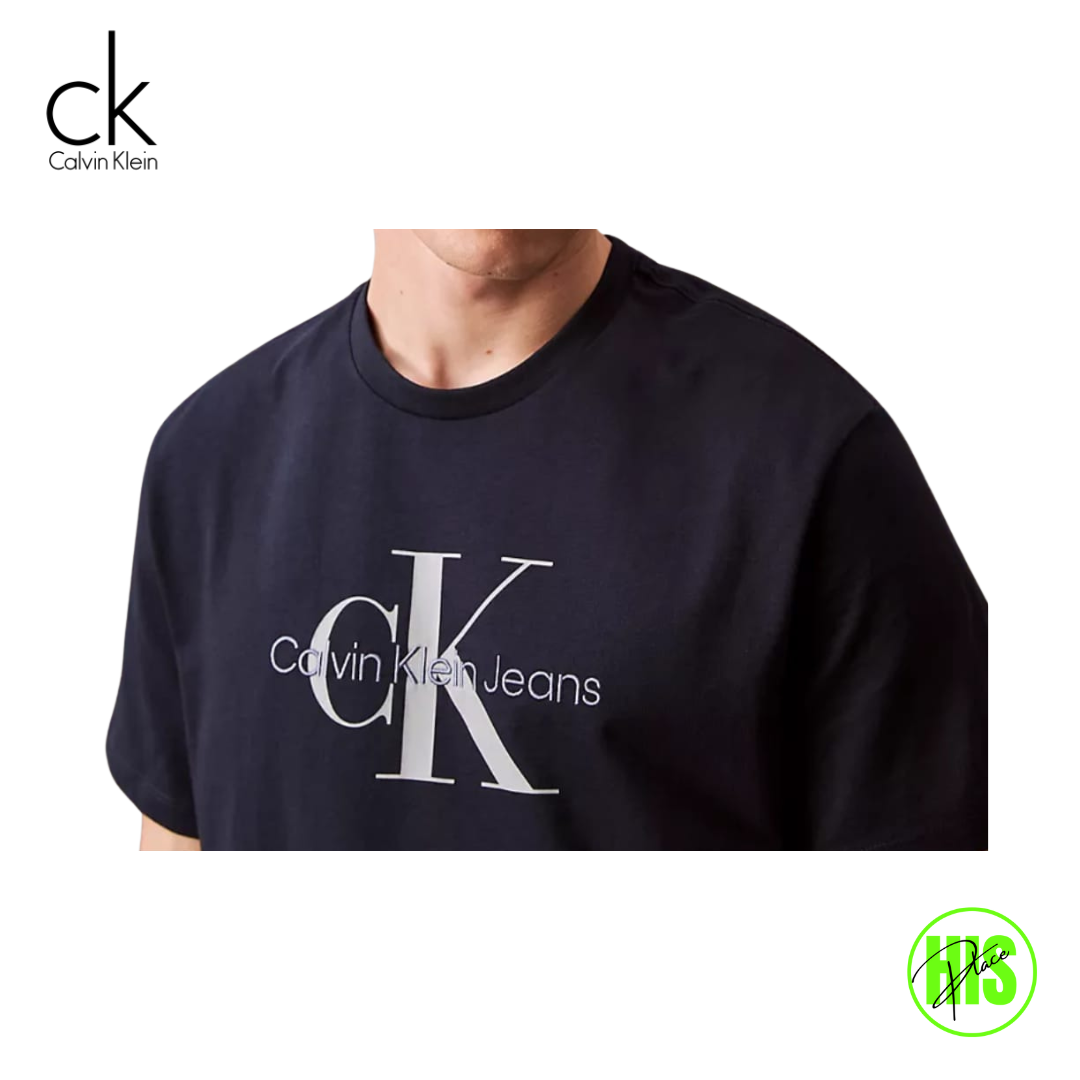 Calvin Klein T-Shirt
