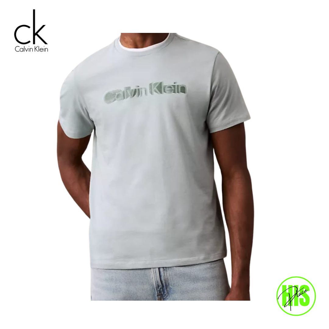 Calvin Klein T-Shirt