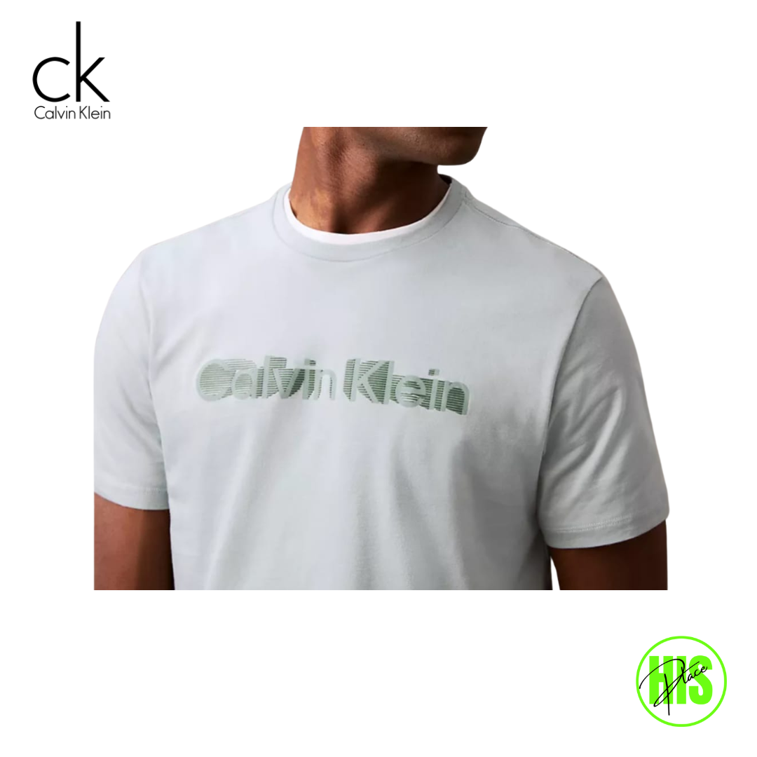 Calvin Klein T-Shirt