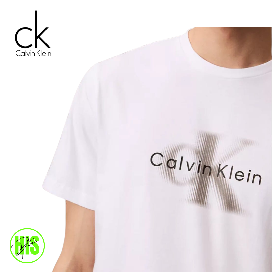 Calvin Klein T-Shirt