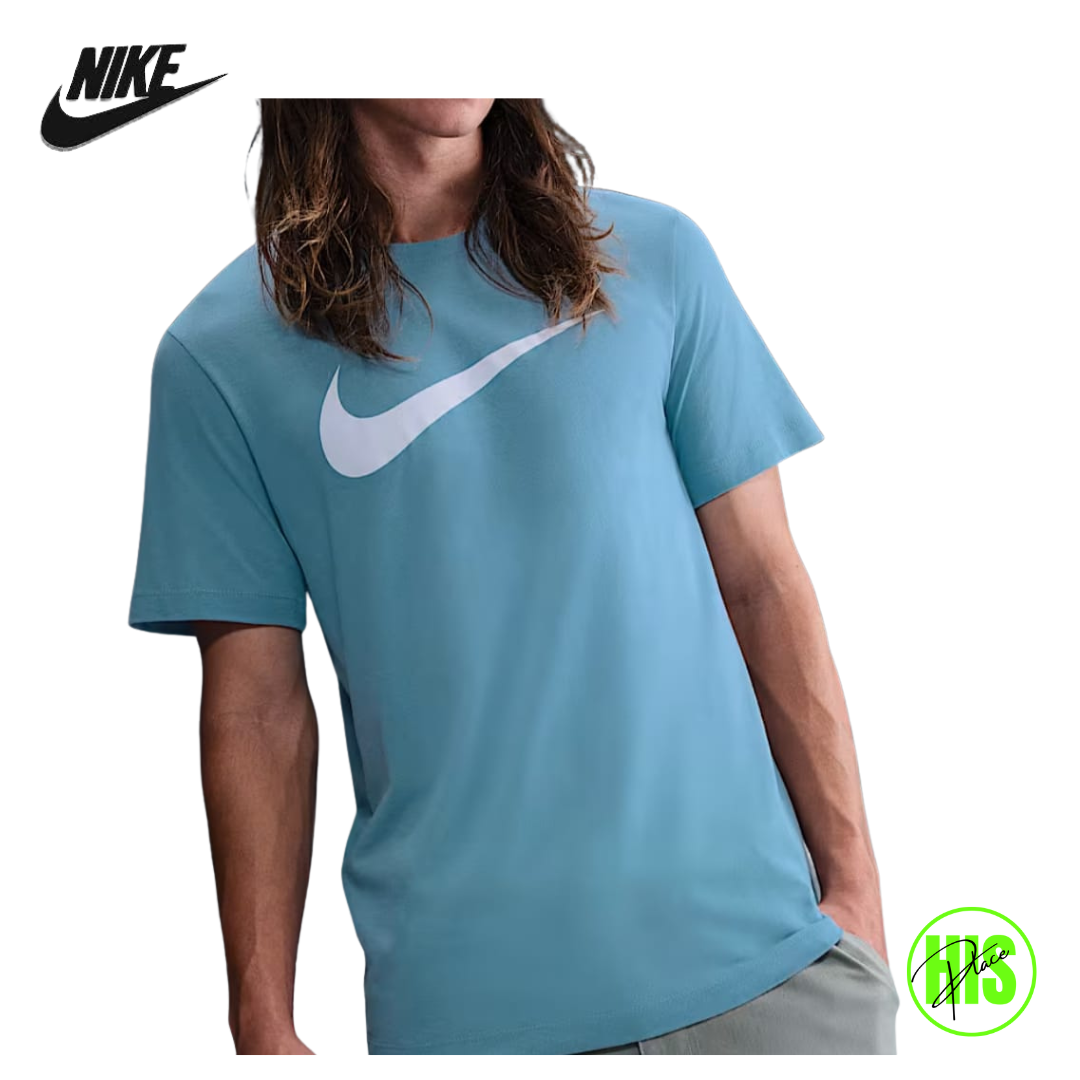 Nike T-Shirt (Small)