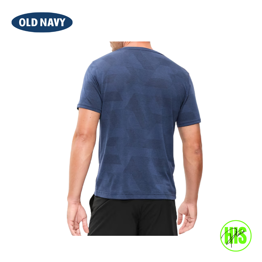 Old Navy Cloud Motion T-Shirt (Small)